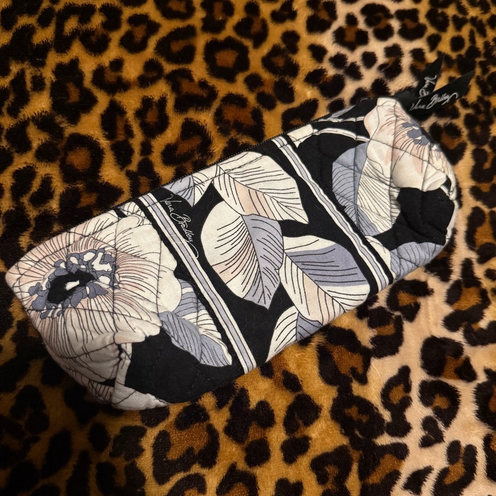 Vera Bradley small Cosmetic Bag Quilted Design